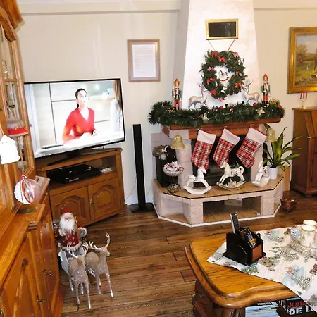 Ko Czewo Near Lakes And Forests Сasa de vacaciones *