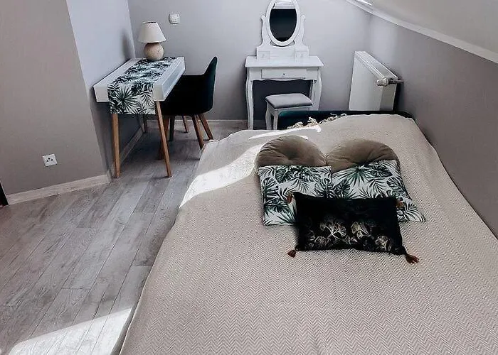 Ko Czewo Near Lakes And Forests Сasa de vacaciones